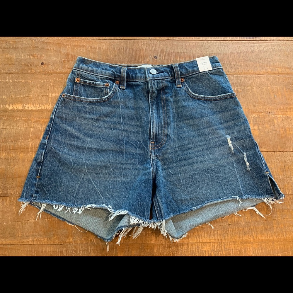 Abercrombie curve love high rise 4” inch mom short